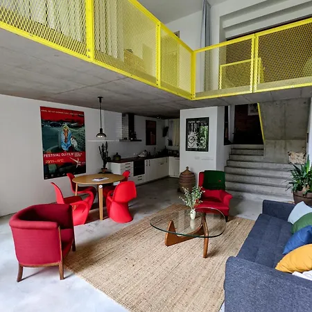 Romantic And Atypical Apartments In Prague'S Montmartre Exterior photo